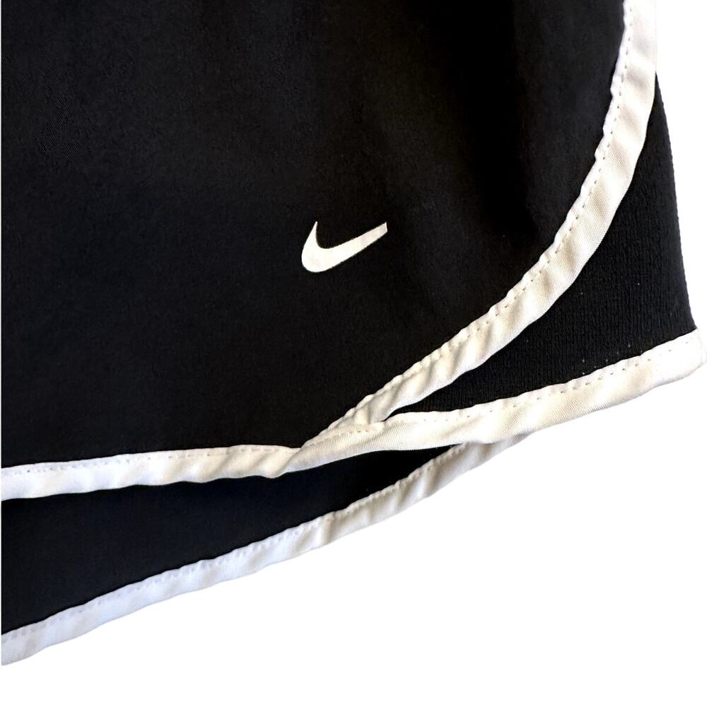 Nike Dri-Fit Girl's XL Black/White Shorts, Built In Liner, Adjustable Waist, EUC - Picture 2 of 6